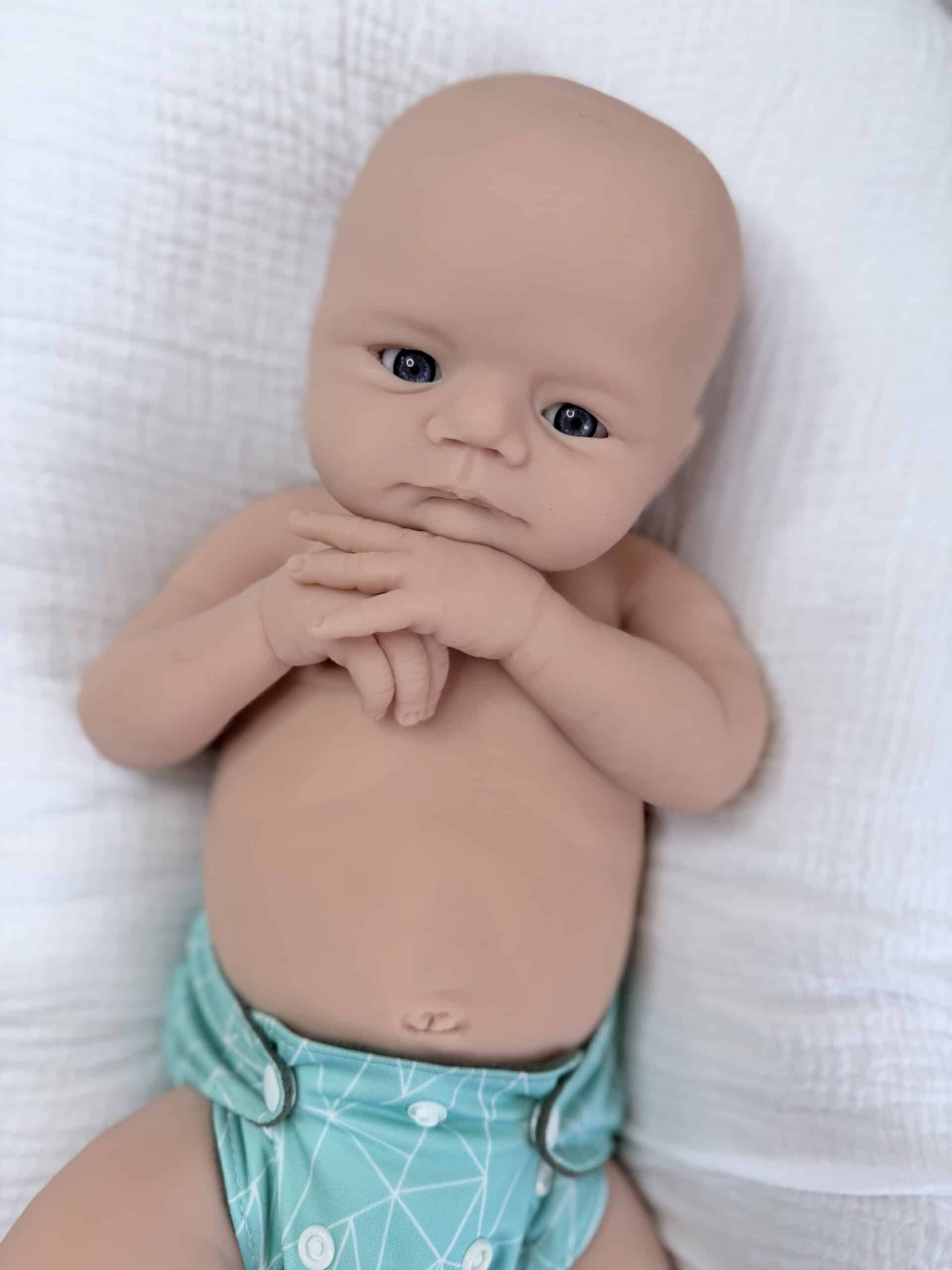 Halo Full Body Silicone BLANK doll kit - Image 13
