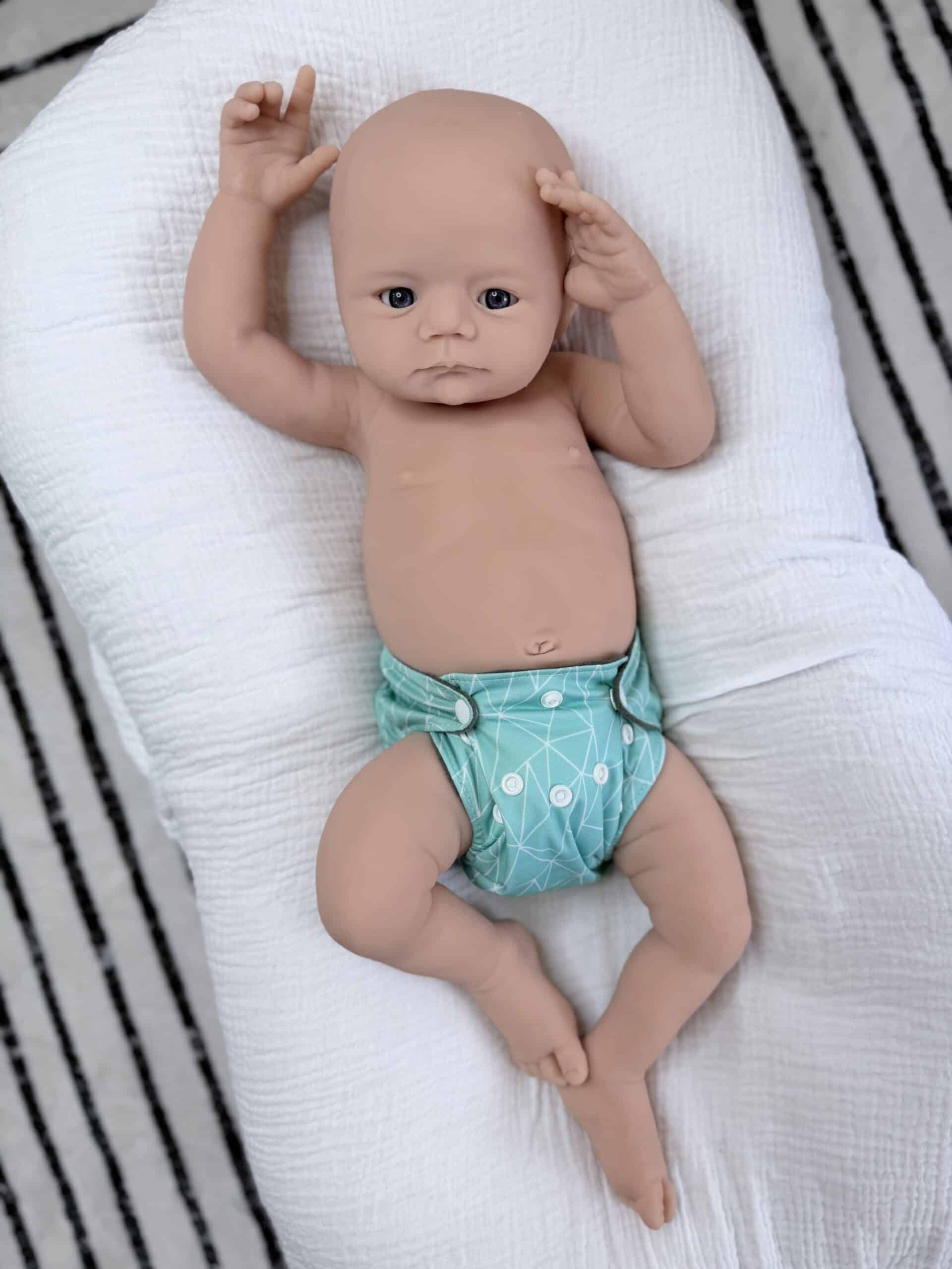 Halo Full Body Silicone BLANK doll kit - Image 14