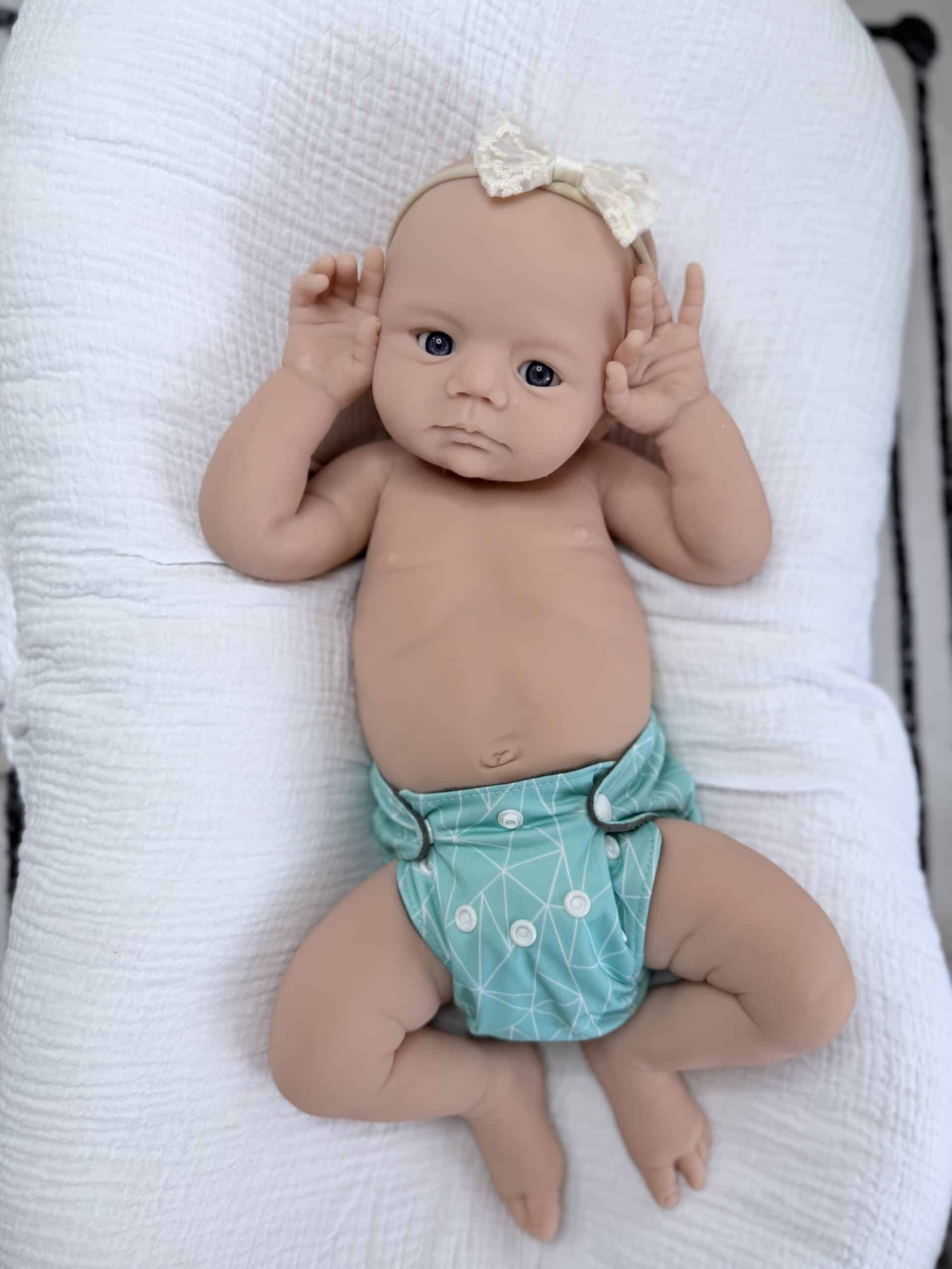 Halo Full Body Silicone BLANK doll kit - Image 16