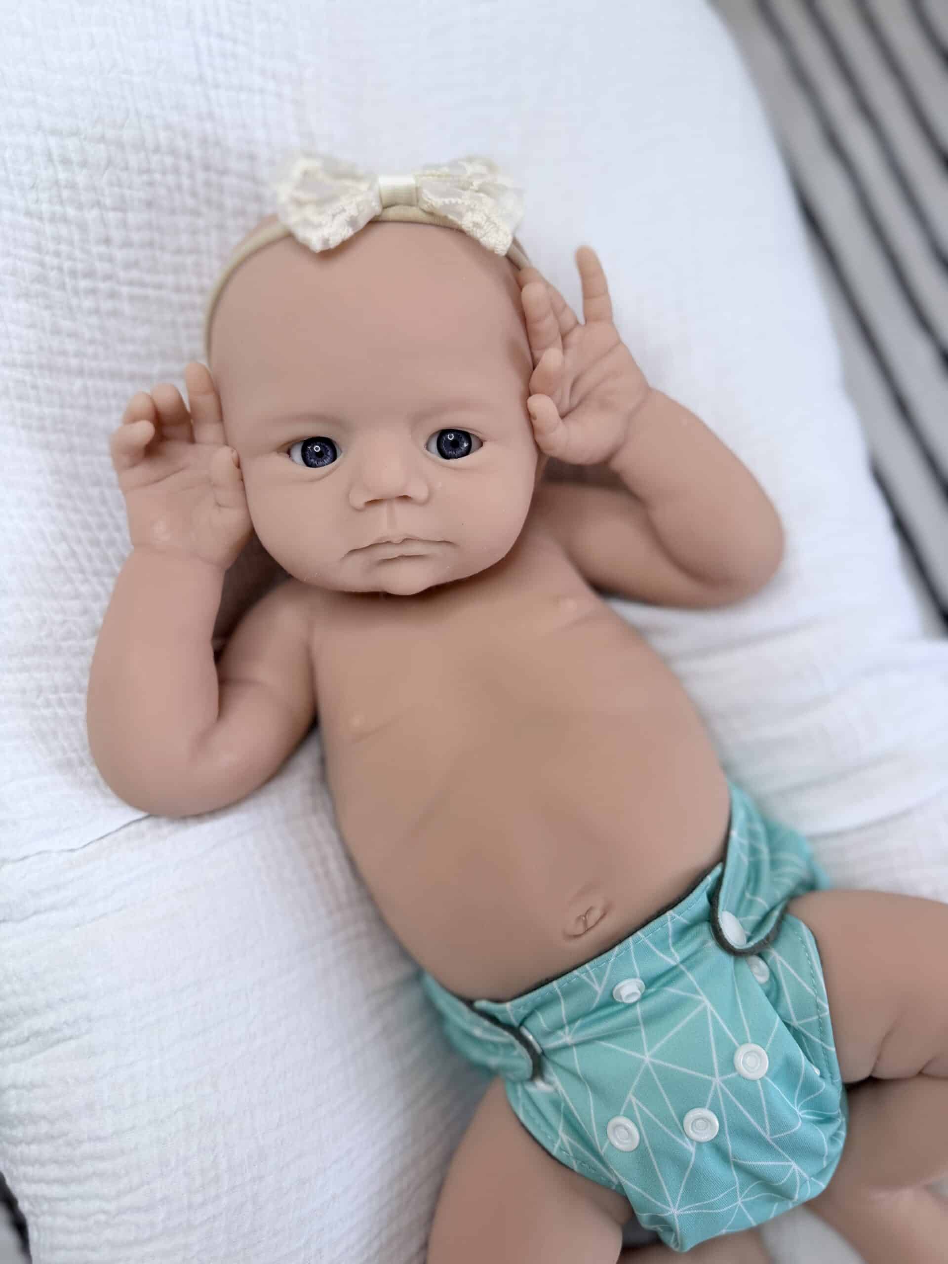 Halo Full Body Silicone BLANK doll kit - Image 17