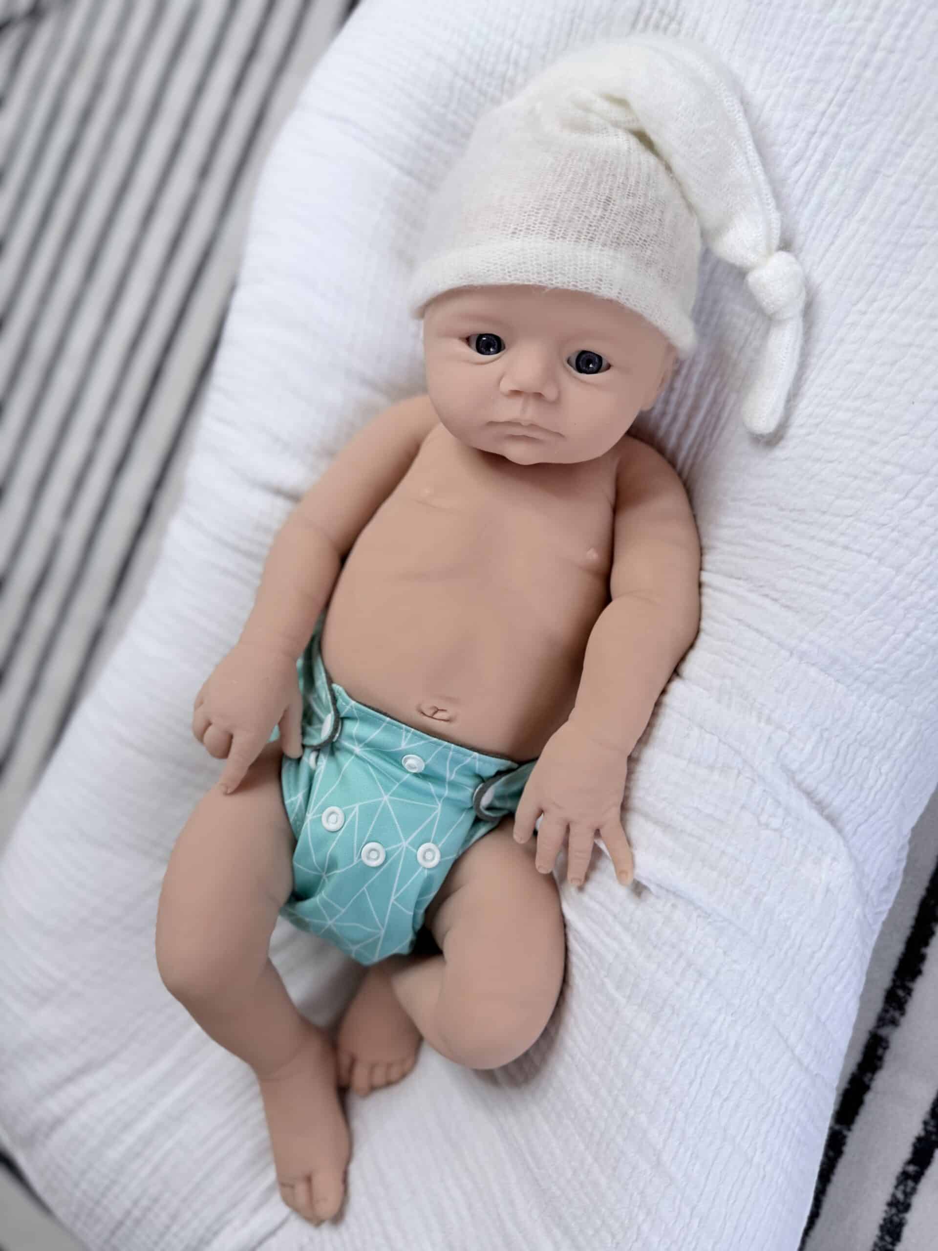 Halo Full Body Silicone BLANK doll kit - Image 23