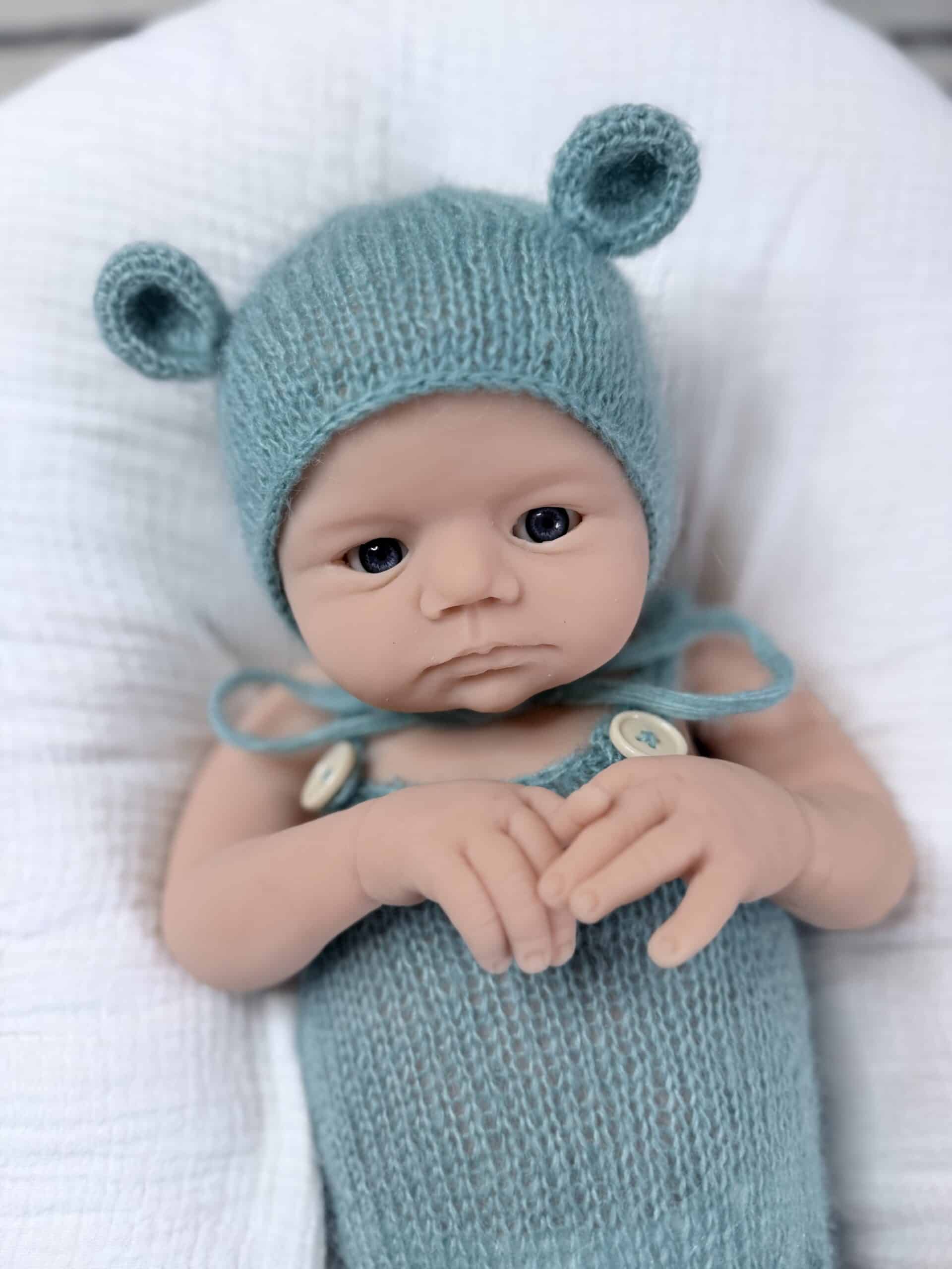 Halo Full Body Silicone BLANK doll kit - Image 24