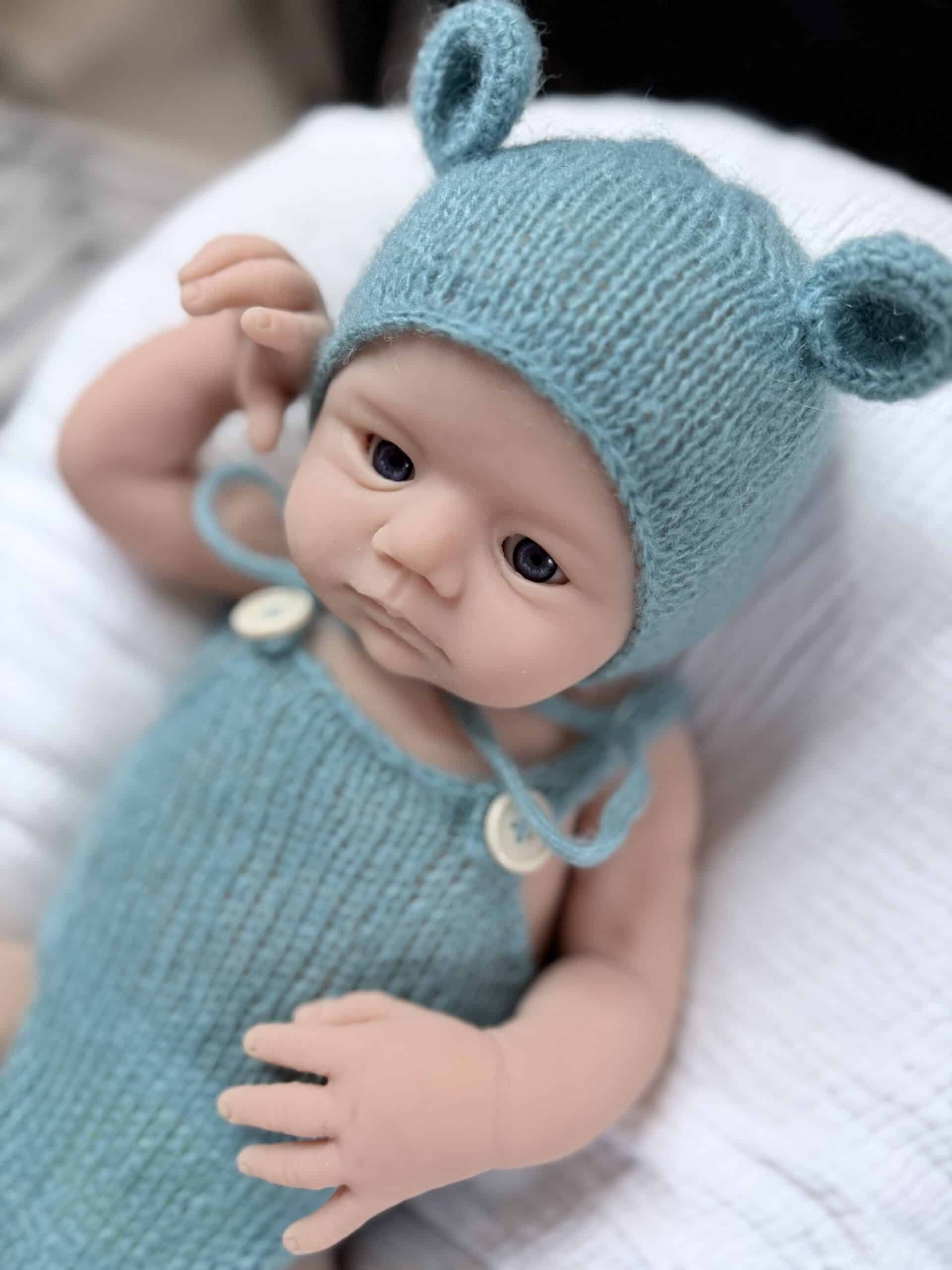 Halo Full Body Silicone BLANK doll kit - Image 32