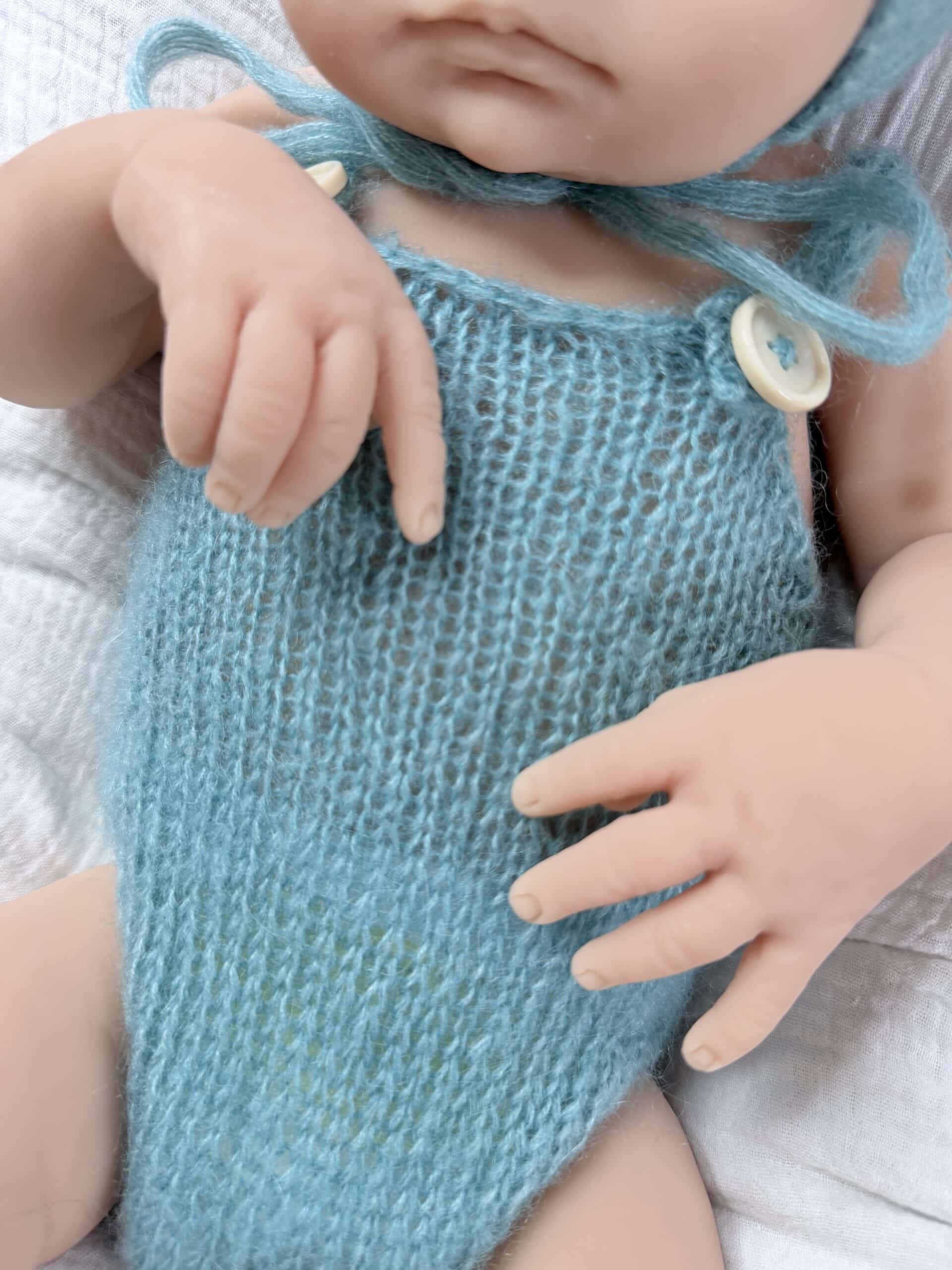 Halo Full Body Silicone BLANK doll kit - Image 37