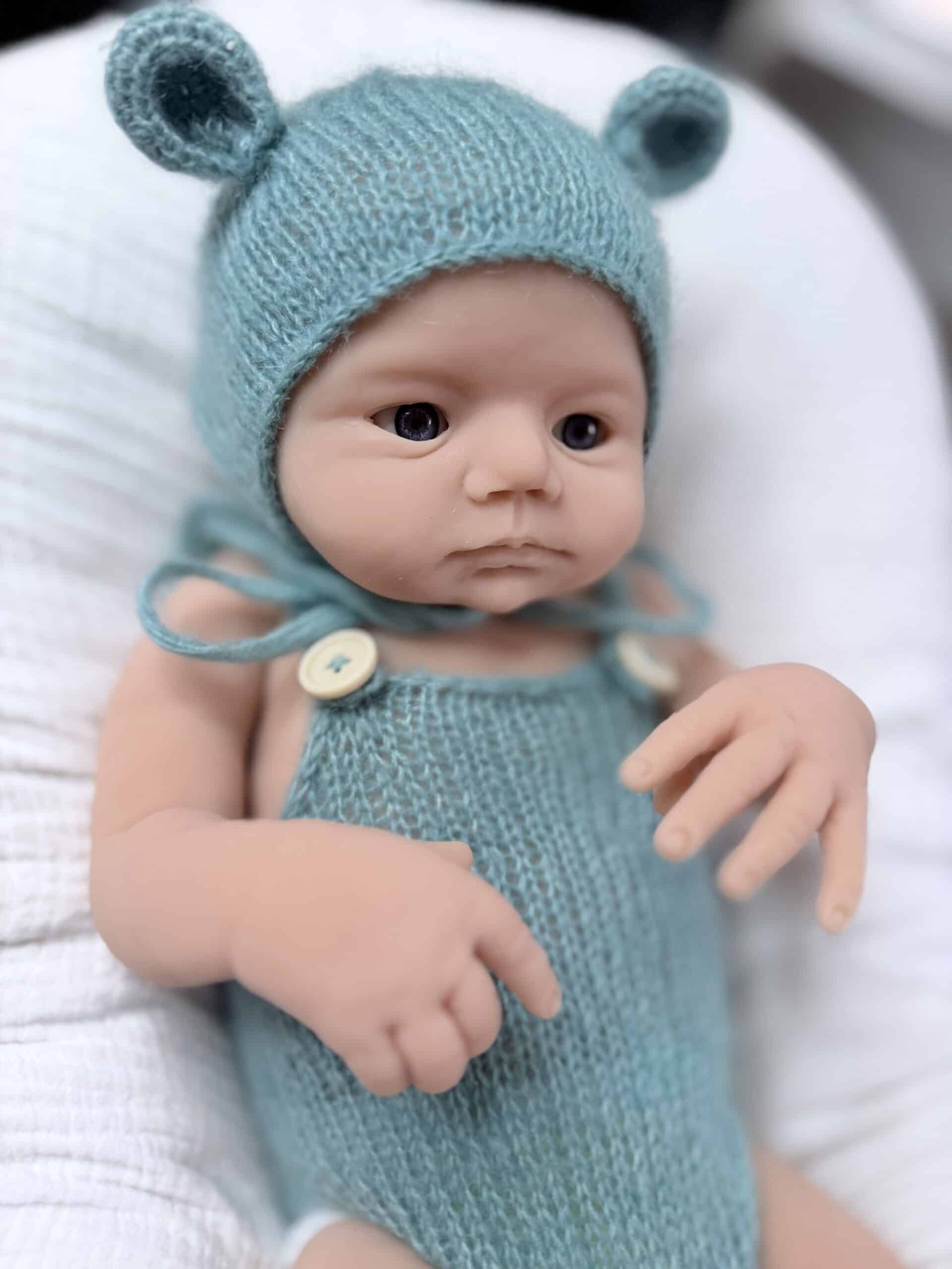 Halo Full Body Silicone BLANK doll kit - Image 38